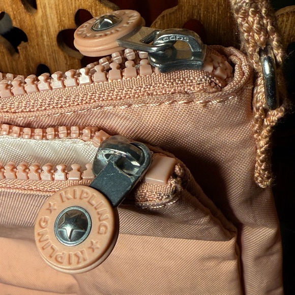 Kipling pink crossbody bag - Picture 3 of 6